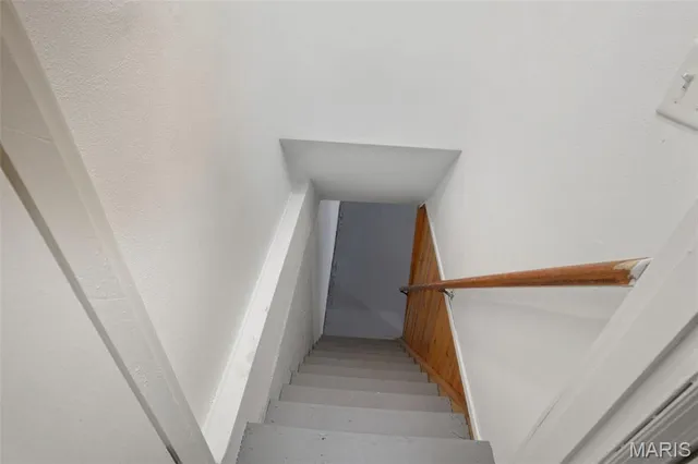 $119,900 | 613 Plantmore Drive, St. Louis, MO 63135