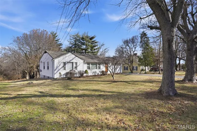 $119,900 | 613 Plantmore Drive, St. Louis, MO 63135