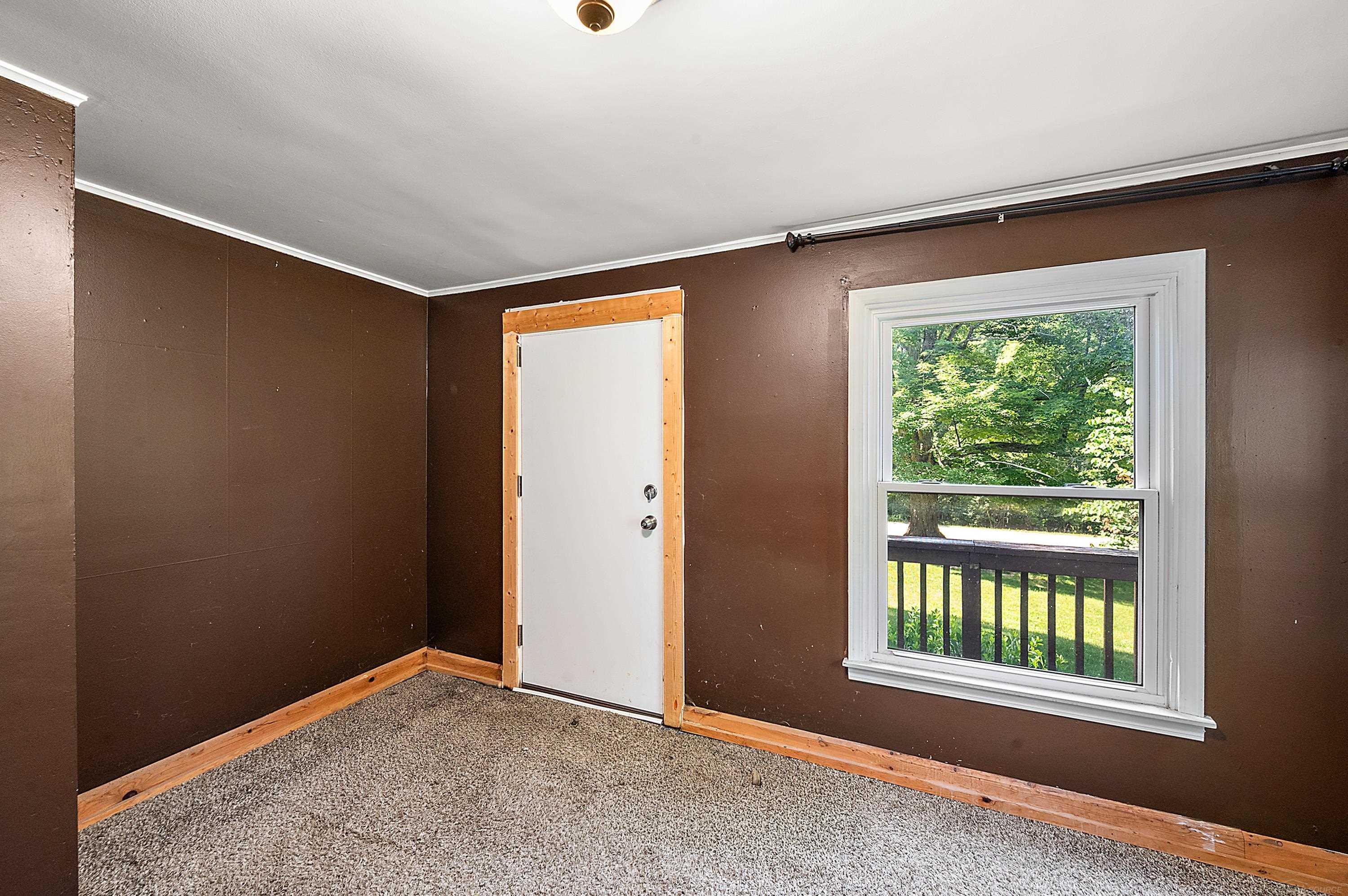149 East Hunters Creek Road Lapeer, MI 48446 - Photo 33 of 71 50215016-074f77c1-eb47-43cf-8b68-754aca8e7fc6.JPG