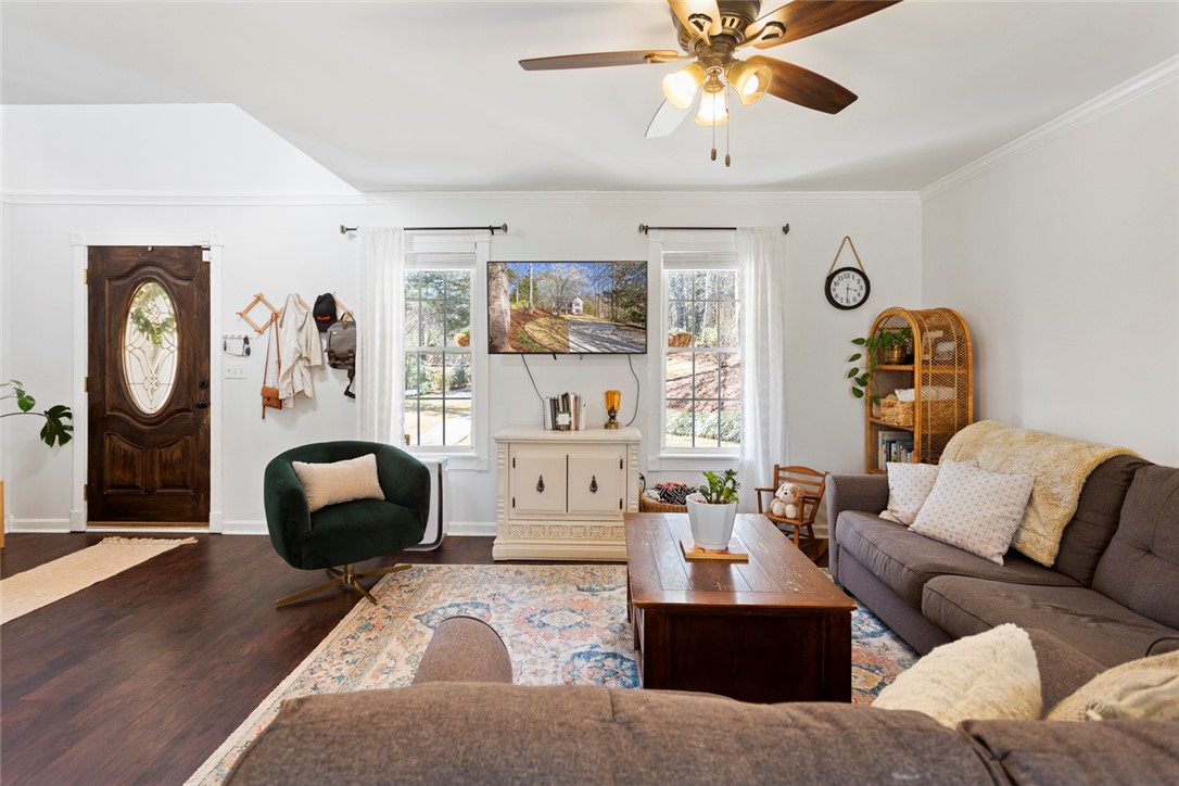 144 Hickory Cove Road Seneca, SC 29672 - Photo 11 of 40 Gallery Image 11