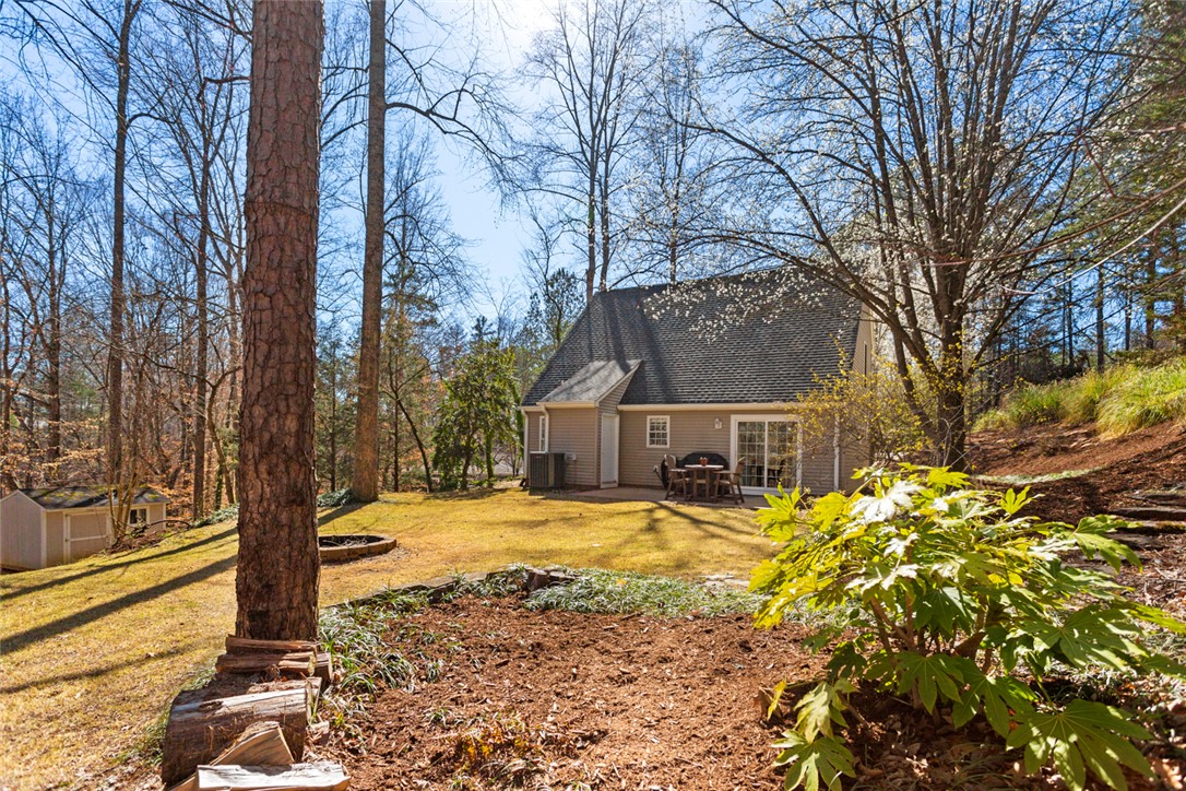 144 Hickory Cove Road Seneca, SC 29672 - Photo 7 of 40 Gallery Image 7