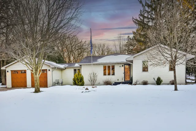 $392,700 | 303 24th Street Northwest, Austin, MN 55912