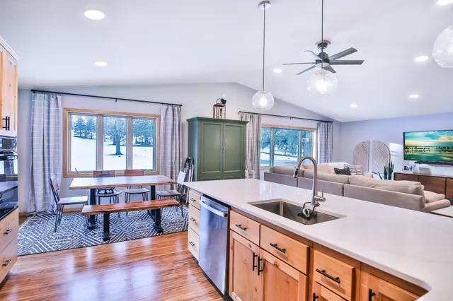 $392,700 | 303 24th Street Northwest, Austin, MN 55912