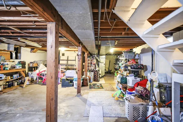 $385,735 | 303 24th Street Northwest, Austin, MN 55912