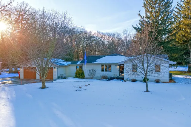 $392,700 | 303 24th Street Northwest, Austin, MN 55912