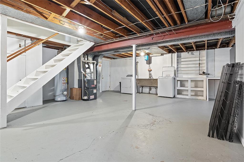 881 Colonial Manor Road Irwin, PA 15642 - Photo 23 of 25