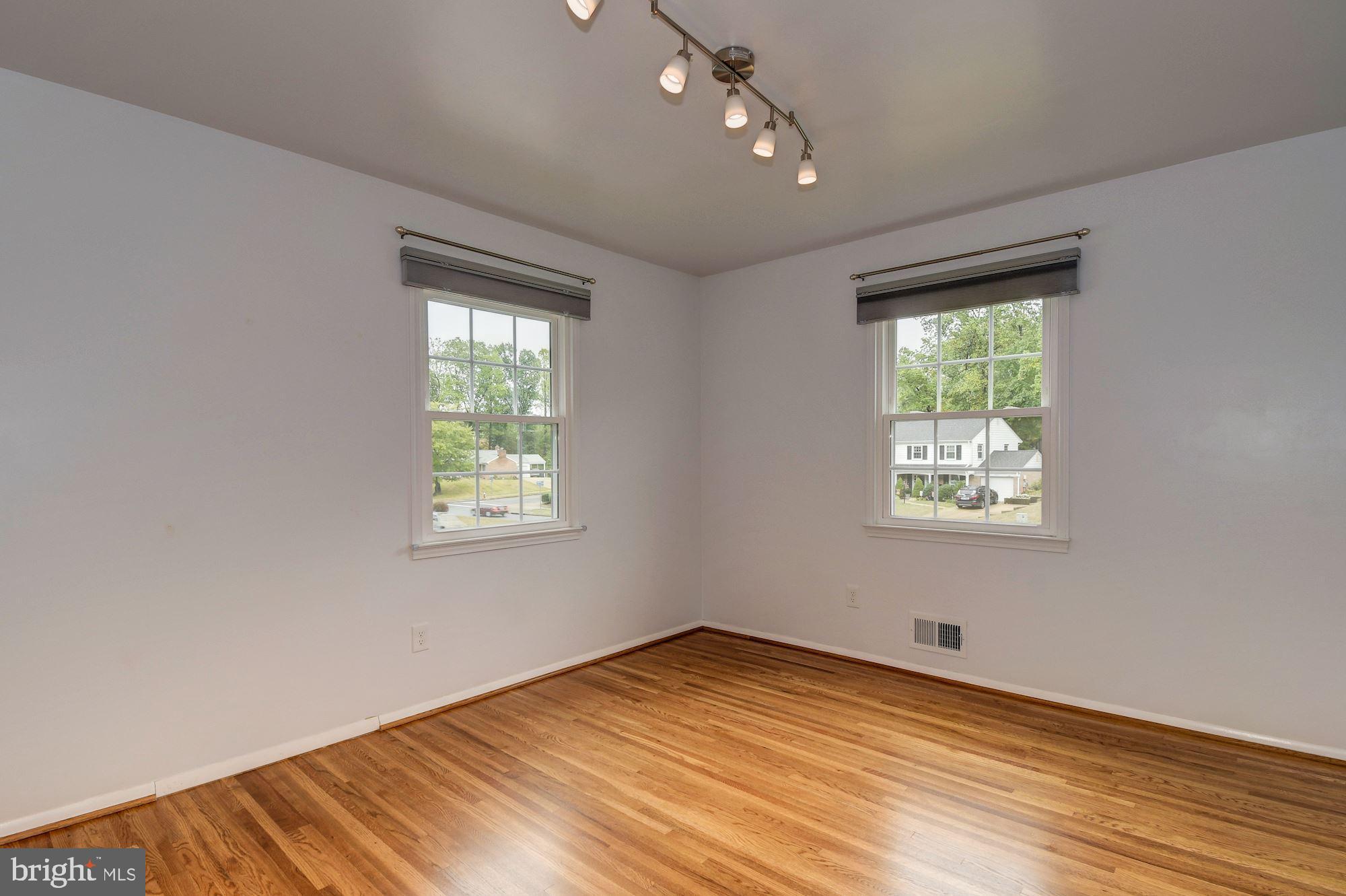 8312 Carrleigh Parkway Springfield, VA 22152 - Photo 22 of 35 Third bedroom