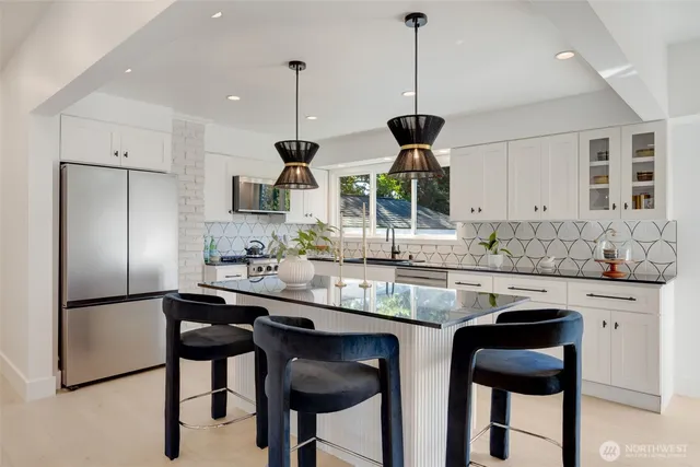 $799,000 | 4205 5th Avenue Northwest, Seattle, WA 98107