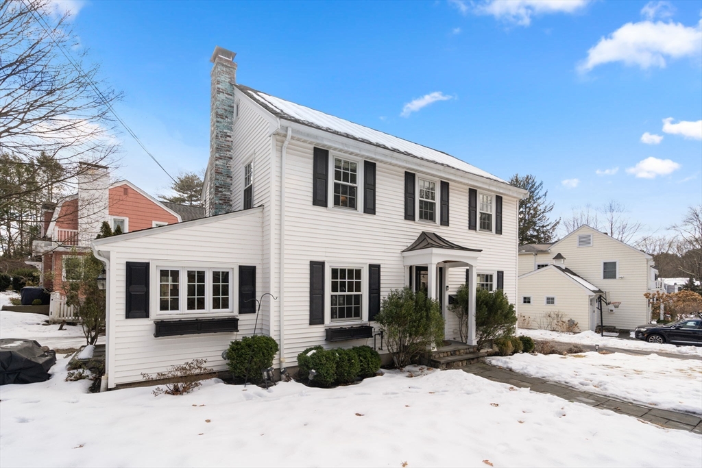 11 Maurice Road Wellesley, MA 02482 - Photo 2 of 29