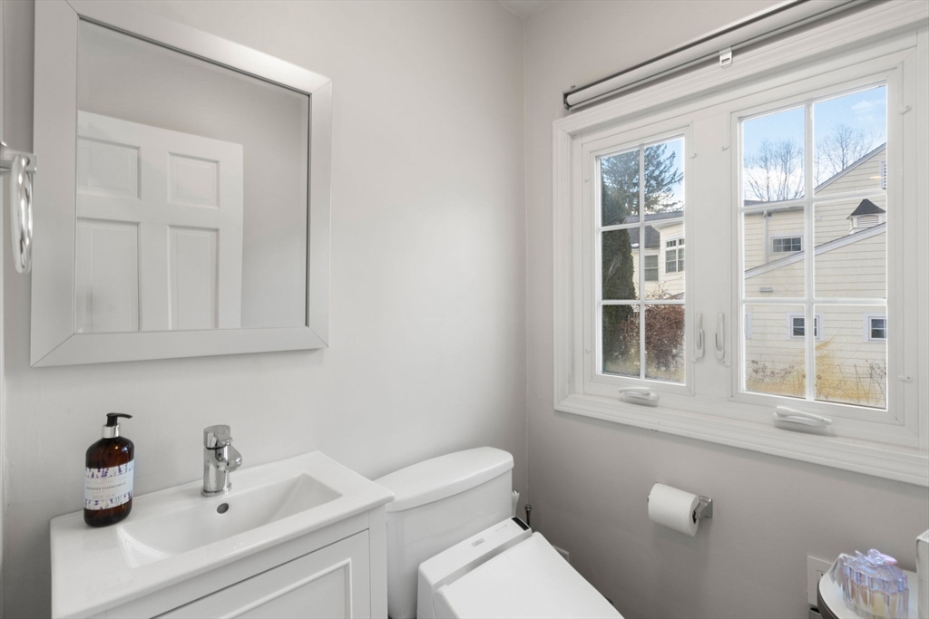 11 Maurice Road Wellesley, MA 02482 - Photo 24 of 29