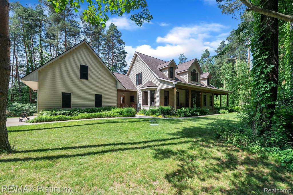 4664 Hinchey Road Howell, MI 48843 - Photo 2 of 64