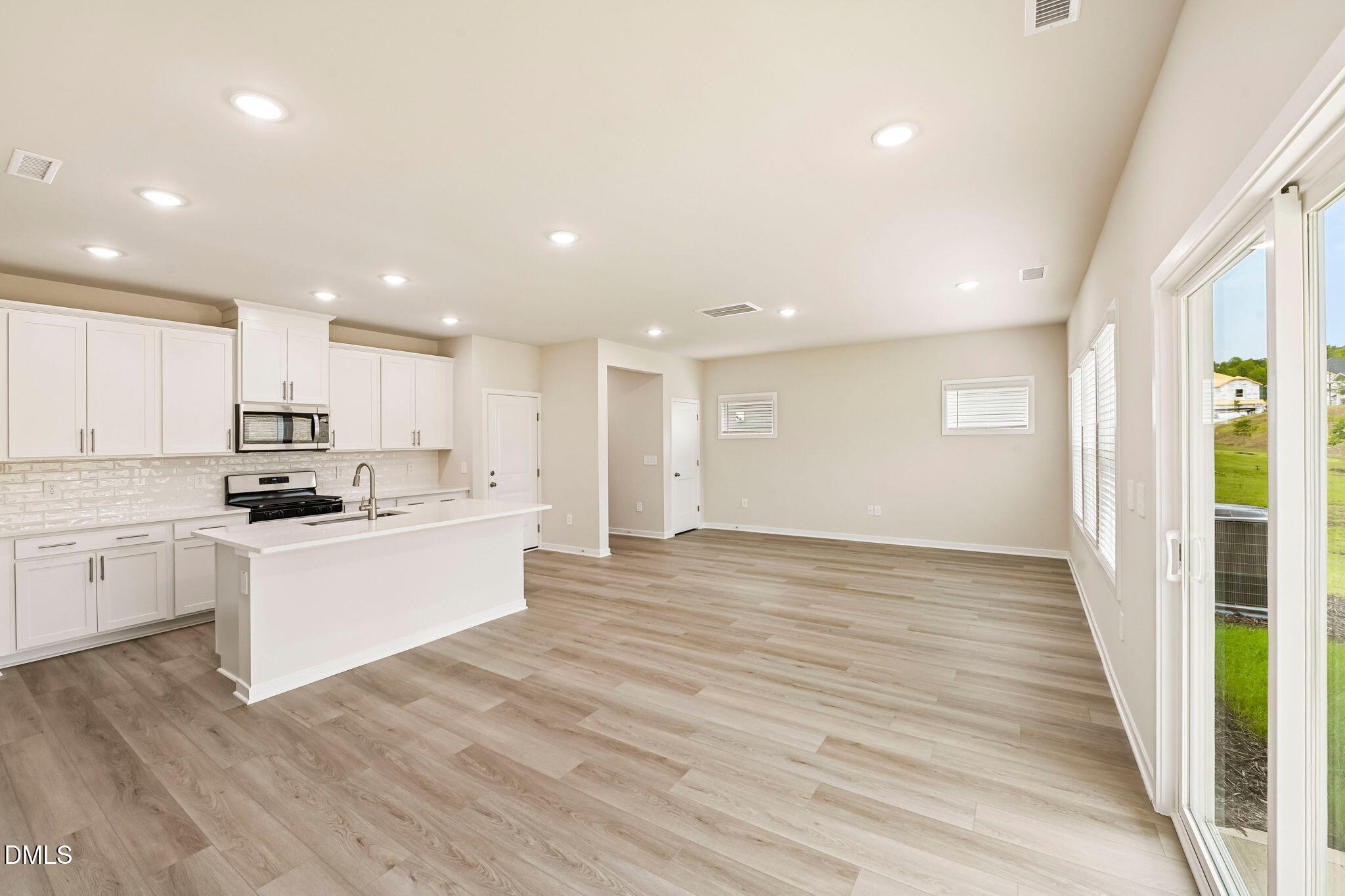 1513 Hatteras Road Durham, NC 27703 - Photo 13 of 43 13-web-or-mls-Raleigh - Avalon Place - 1