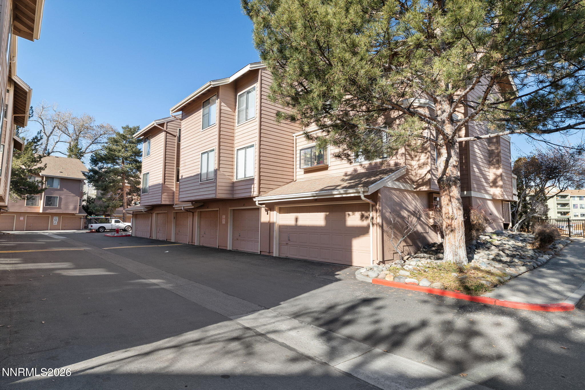 2875 Idlewild Drive, Unit 62 Reno, NV 89509 - Photo 25 of 31 25-web-or-mls-2875 Idlewild 62-26