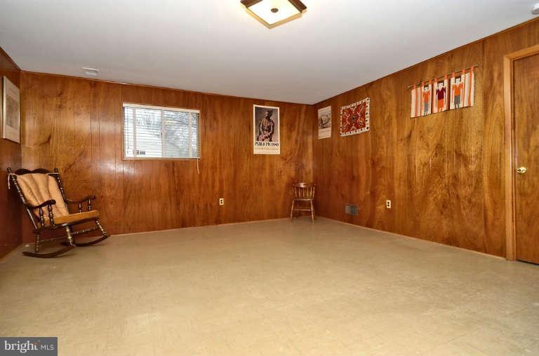 11702 Fulham Street Silver Spring, MD 20902 - Photo 20 of 30 Family Room View 2