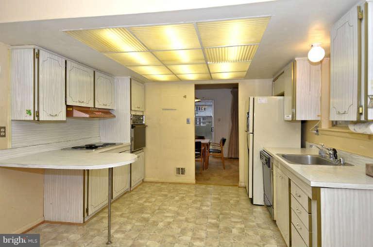 11702 Fulham Street Silver Spring, MD 20902 - Photo 10 of 30 Kitchen