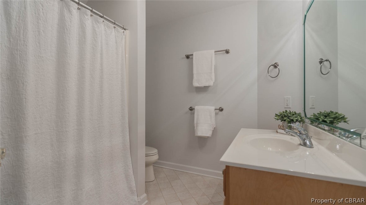 3124 Ridge Drive Toano, VA 23168 - Photo 14 of 50 Hall bath with a bedroom having direct access. No fighting over bathrooms here.