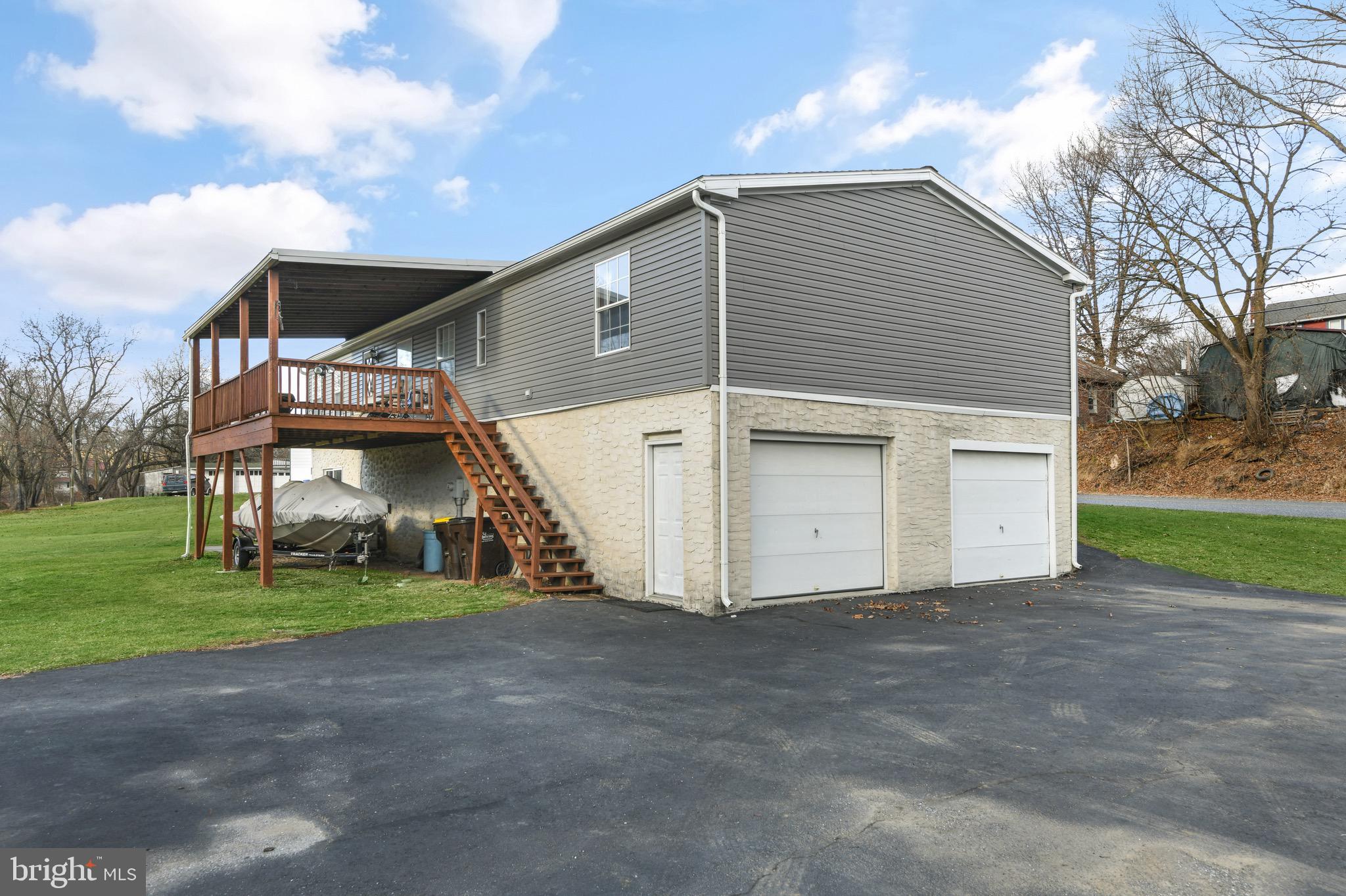 306 Centerport Road Mohrsville, PA 19541 - Photo 2 of 34
