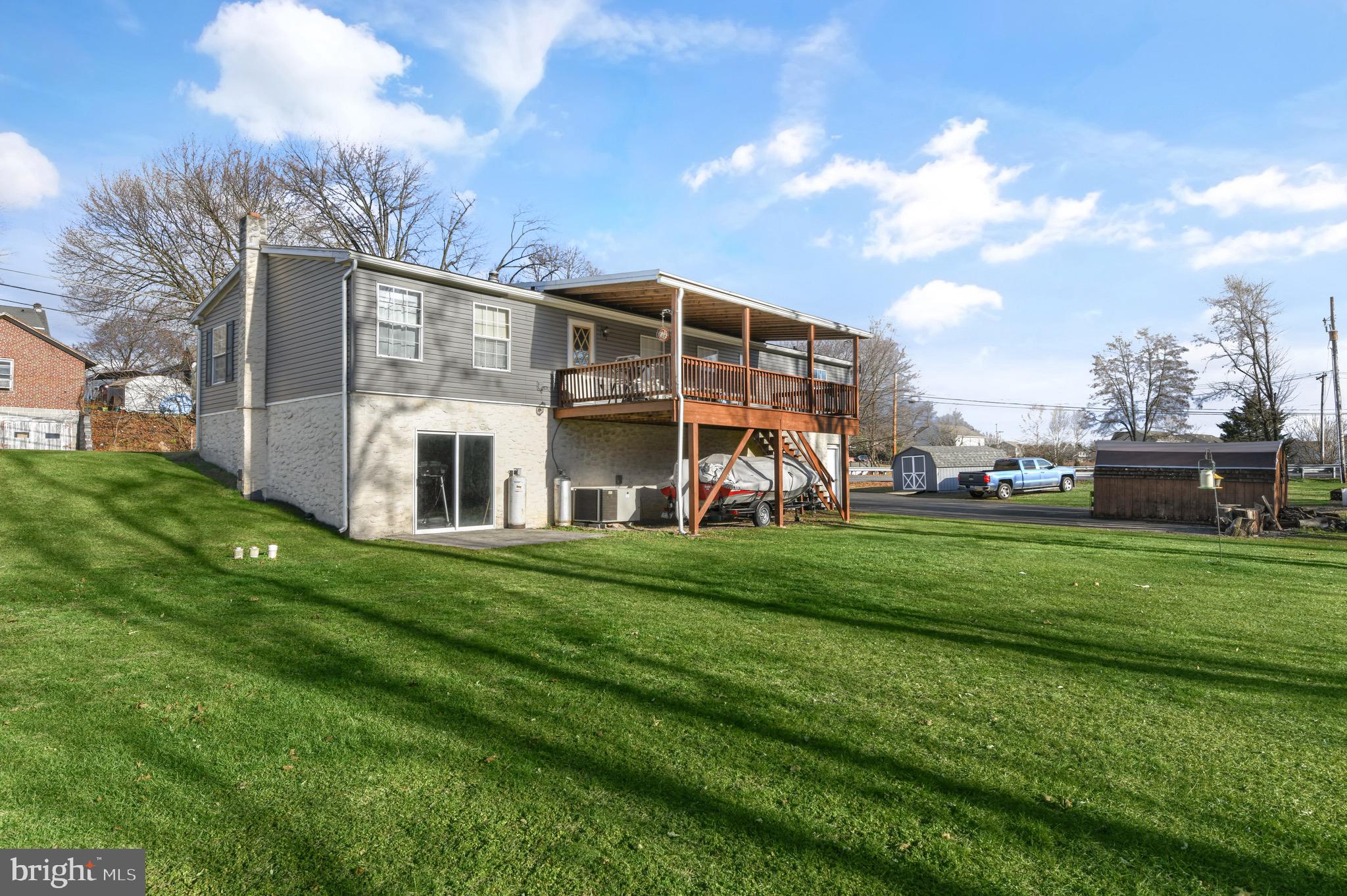 306 Centerport Road Mohrsville, PA 19541 - Photo 4 of 34