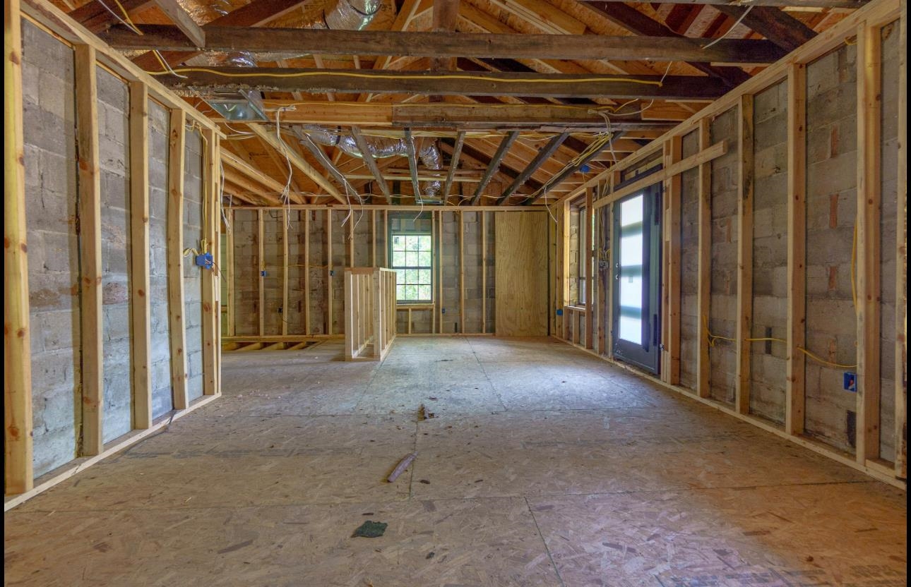 2180 Henrietta Road Memphis, TN 38134 - Photo 4 of 17 Misc room featuring plenty of natural light