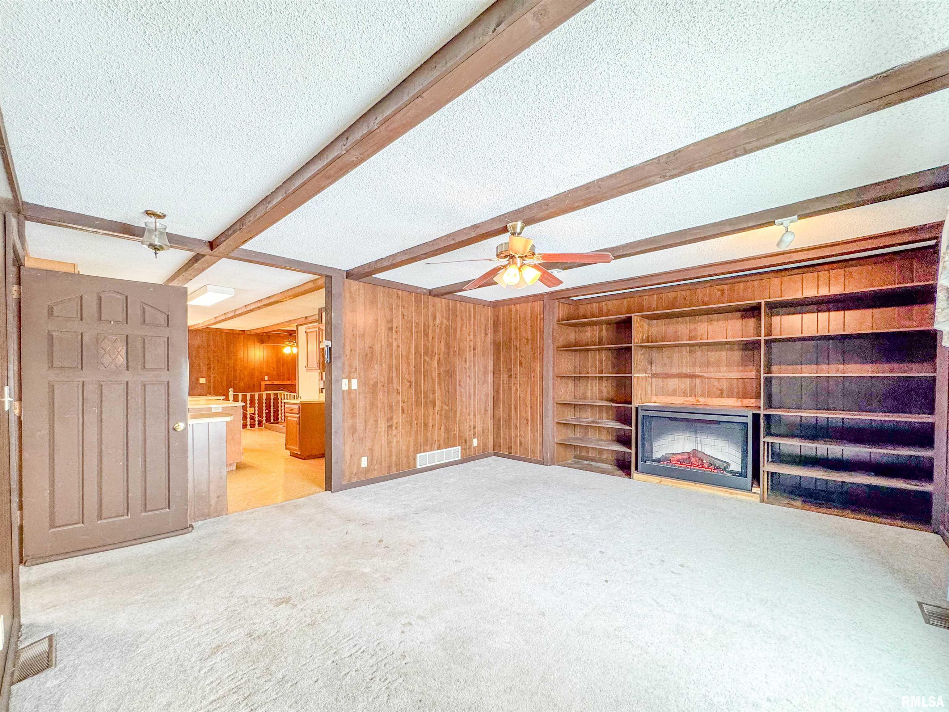 1425 Spring Bay Road East Peoria, IL 61611 - Photo 23 of 67 Gallery Image 23
