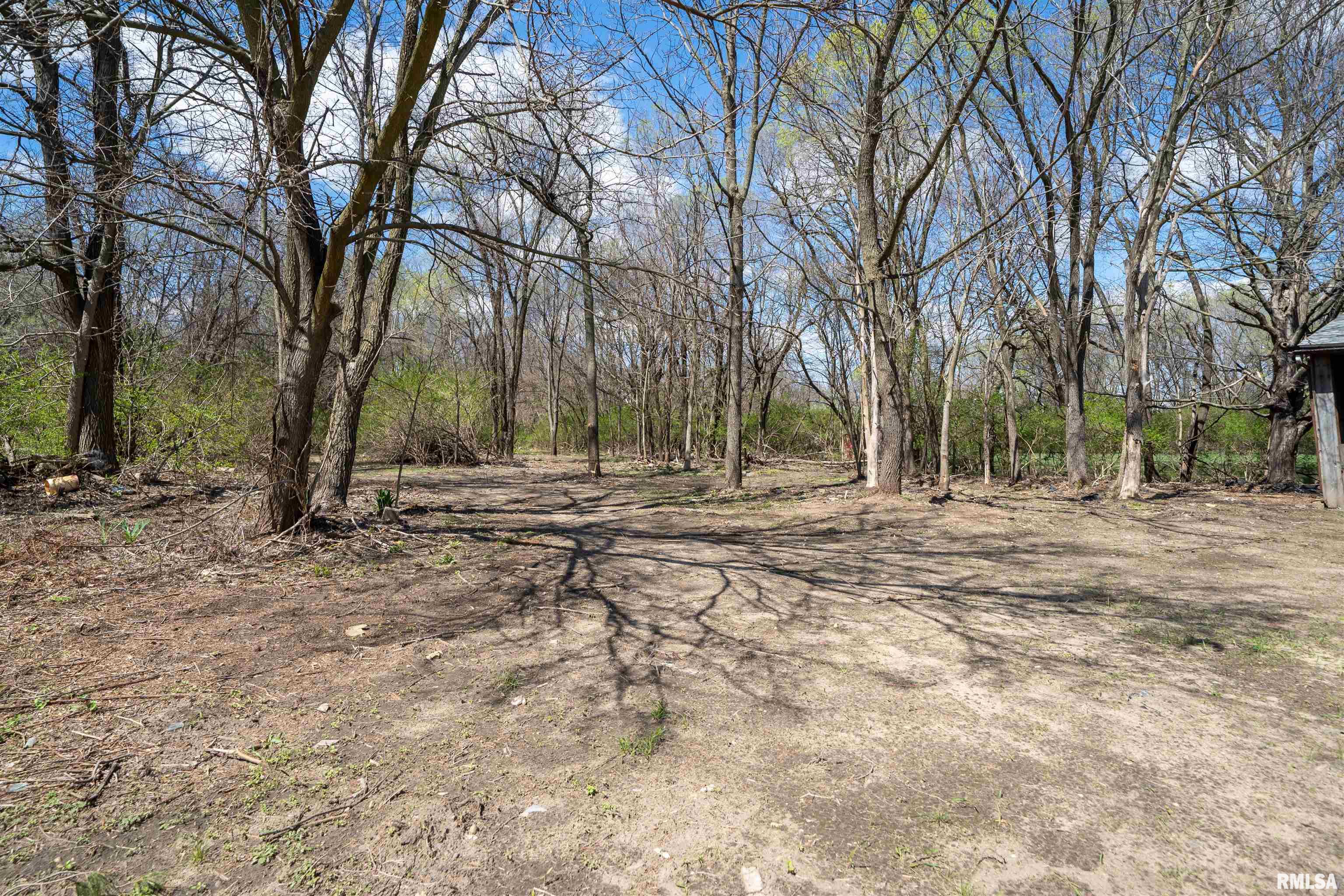 1425 Spring Bay Road East Peoria, IL 61611 - Photo 41 of 67 Gallery Image 41