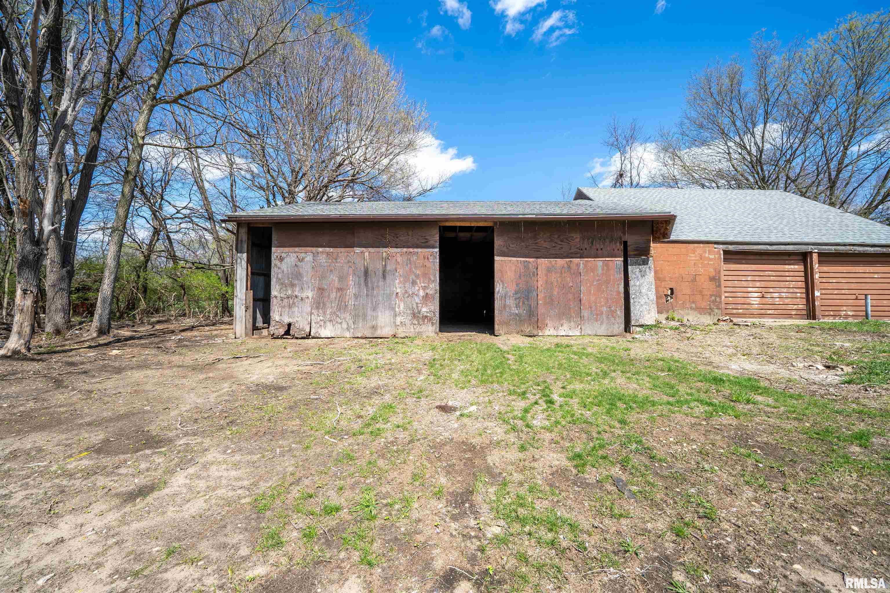 1425 Spring Bay Road East Peoria, IL 61611 - Photo 42 of 67 Gallery Image 42