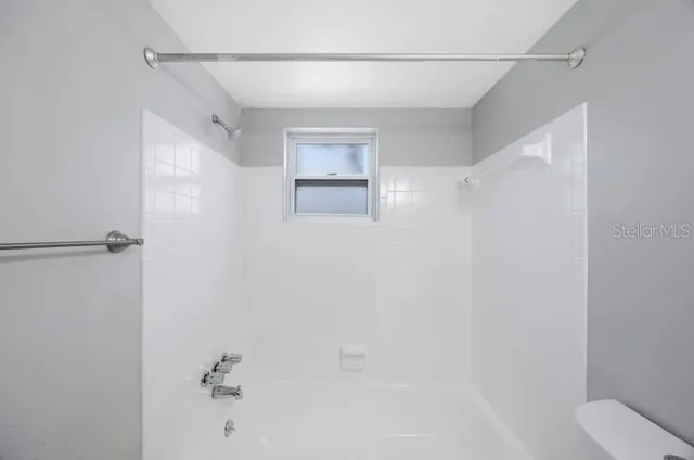 $1,695 | 6810 Park Street South, Unit 16, South Pasadena, FL 33707