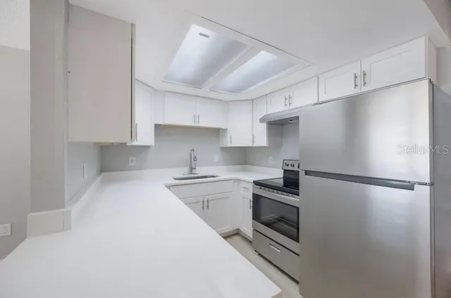 $1,695 | 6810 Park Street South, Unit 16, South Pasadena, FL 33707