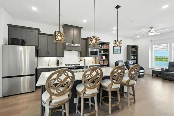 $558,000 | 3709 Island Vista Drive, Arlington, TX 76005