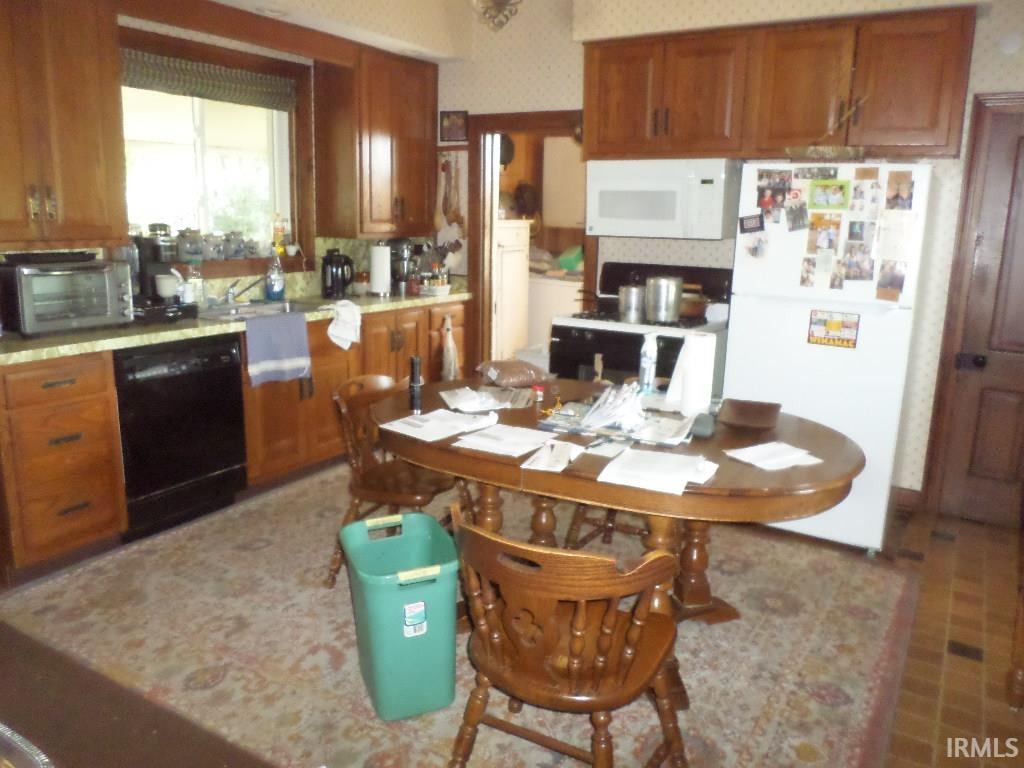 888 West 13th Street Rochester, IN 46975 - Photo 8 of 14 Gallery Image 8