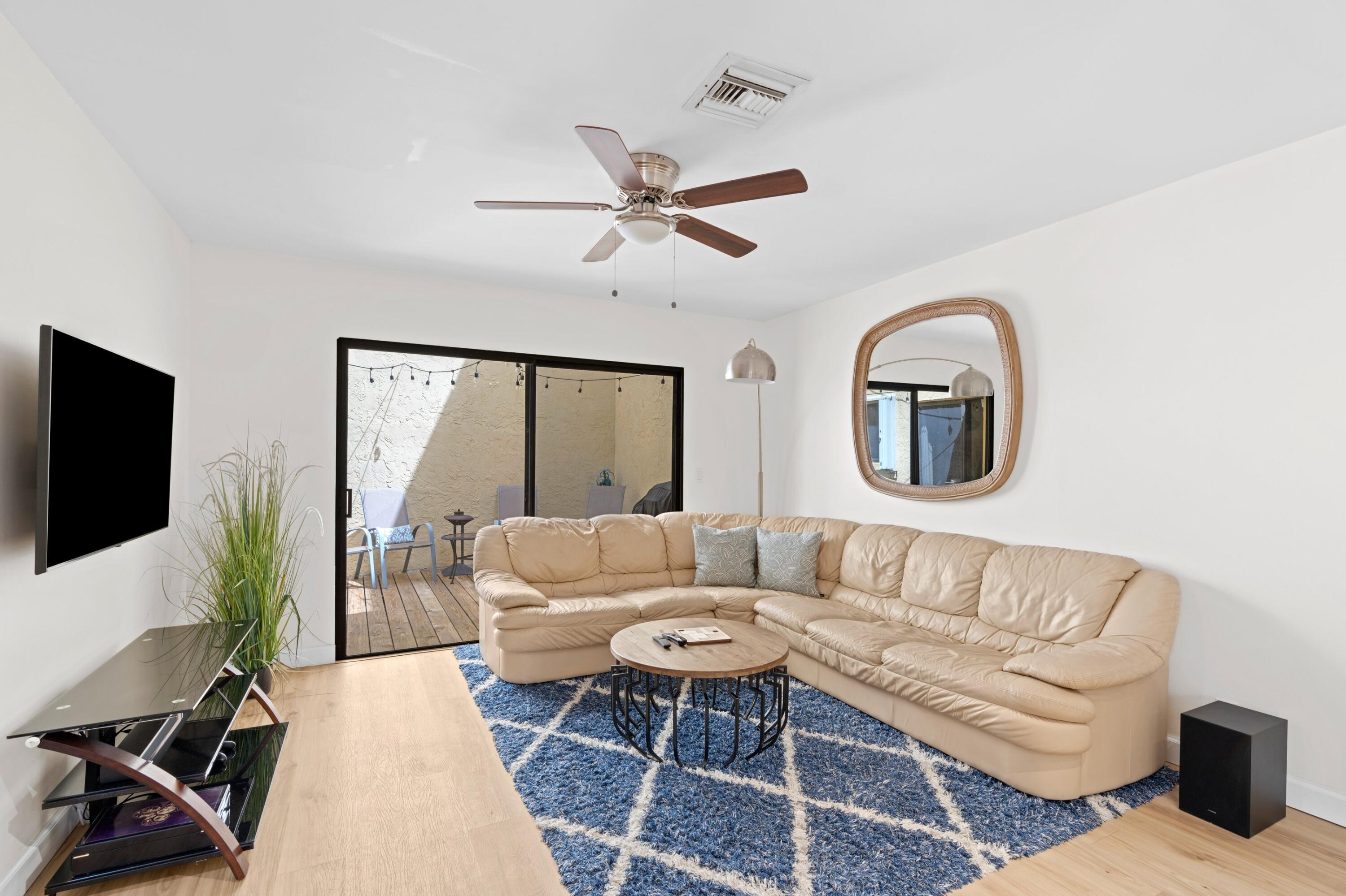 22350 Pineapple Walk Drive Boca Raton, FL 33433 - Photo 9 of 20 DSC07280-Edit.jpg-SMALL