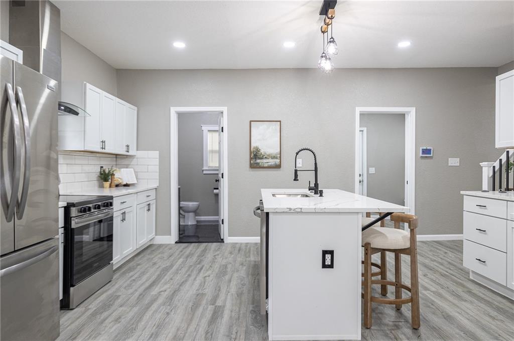 21195 South Woodland Road Spring Hill, KS 66083 - Photo 19 of 41