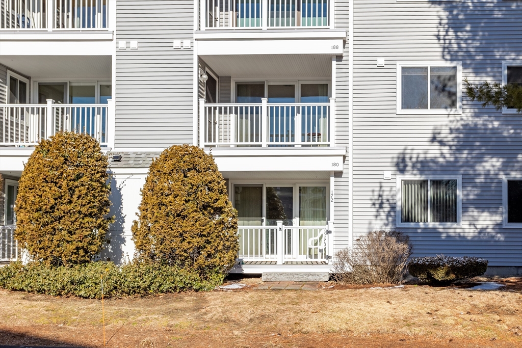 255 North Road, Unit 172 Chelmsford, MA 01824 - Photo 3 of 29 a front view of a house