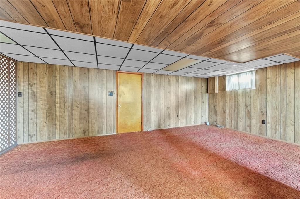 206 South Thompson Irwin, PA 15642 - Photo 28 of 33