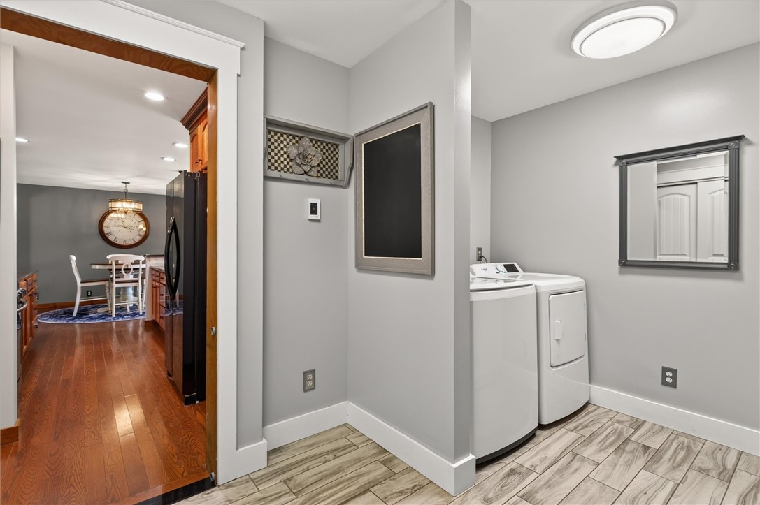 7150 Gauss Road Bloomfield, NY 14469 - Photo 29 of 50 1st floor laundry