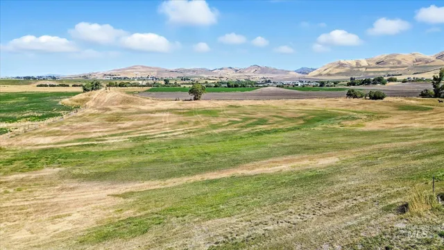 $630,000 | 300 North E And 2nd Street, Franklin, ID 83237