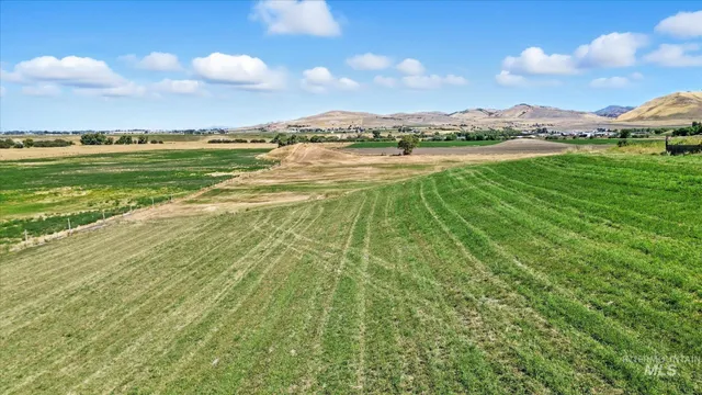 $630,000 | 300 North E And 2nd Street, Franklin, ID 83237