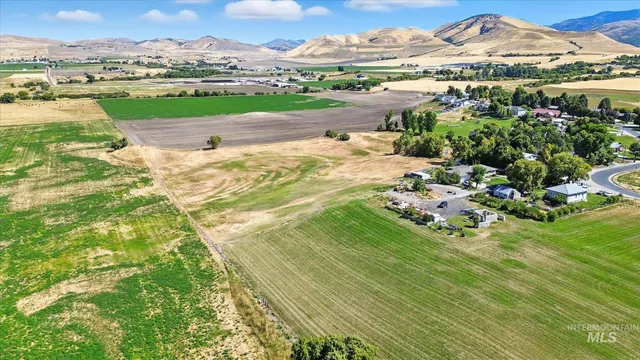 $630,000 | 300 North E And 2nd Street, Franklin, ID 83237