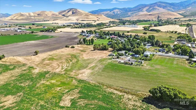 $630,000 | 300 North E And 2nd Street, Franklin, ID 83237