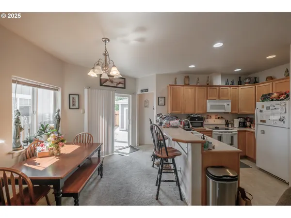 $635,000 | 1036 9th Street, Florence, OR 97439