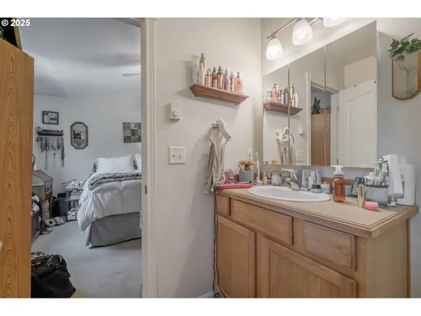 $635,000 | 1036 9th Street, Florence, OR 97439