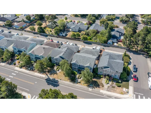 $635,000 | 1036 9th Street, Florence, OR 97439