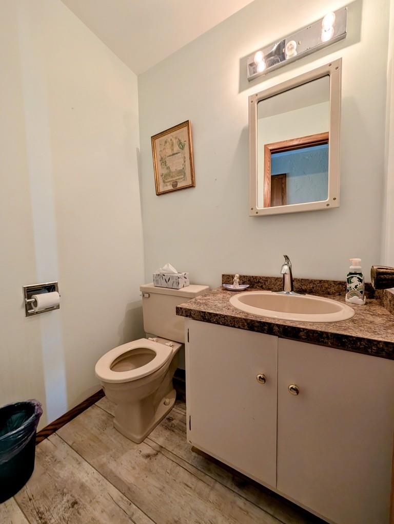 1235 West Nicolet Circle Appleton, WI 54914 - Photo 10 of 28