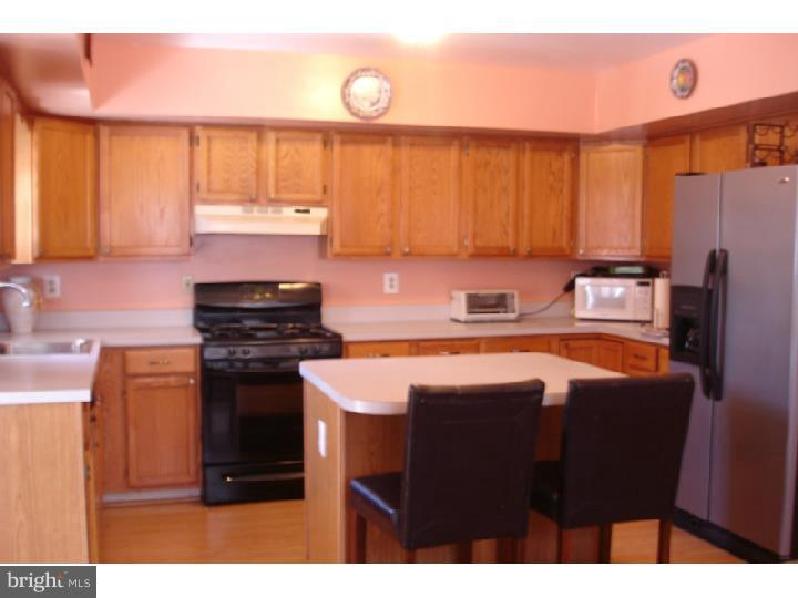 122 East Hancock Street Riverside, NJ 08075 - Photo 7 of 19
