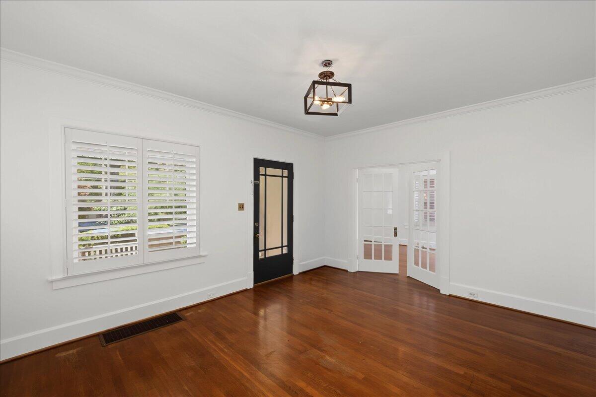 321 McDowell Road Lexington, KY 40502 - Photo 8 of 47 07-2-3