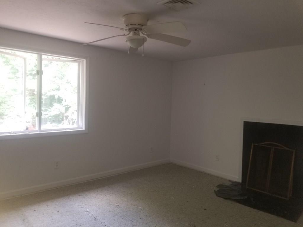 42 Bushy Lane Rutland, MA 01543 - Photo 15 of 31 an empty room with a window