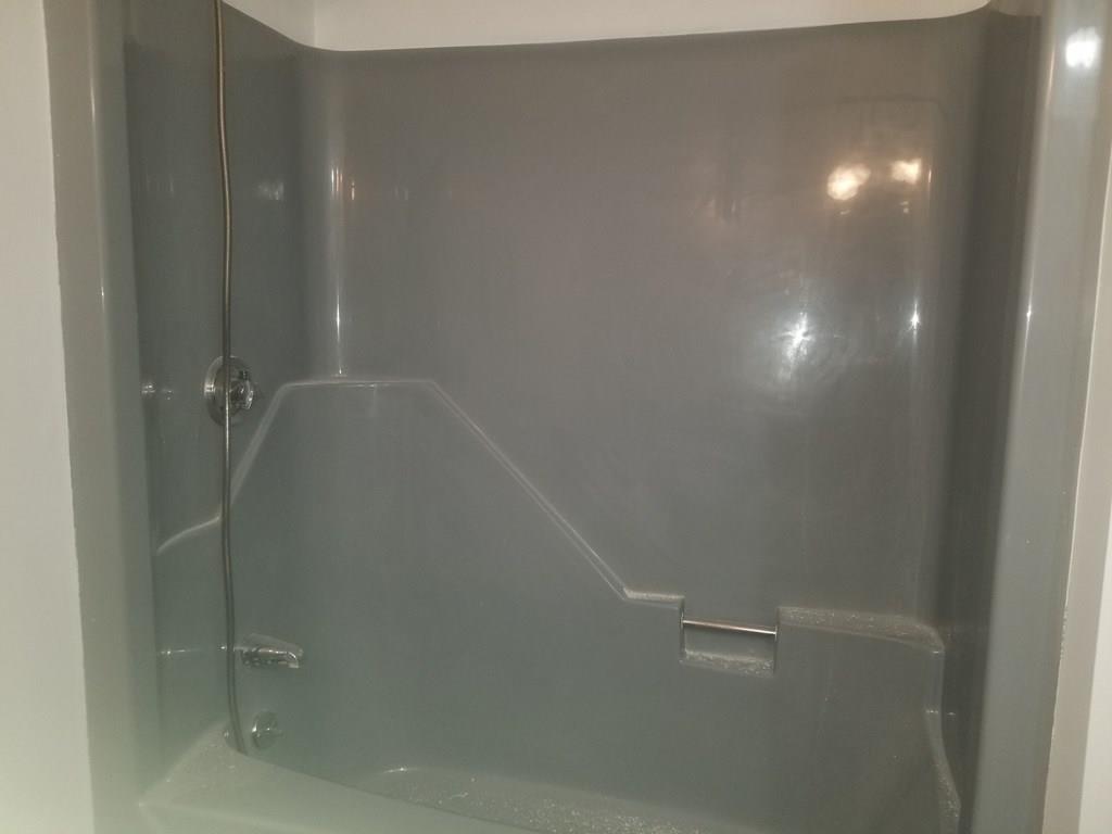 42 Bushy Lane Rutland, MA 01543 - Photo 18 of 31 a bathroom with a shower