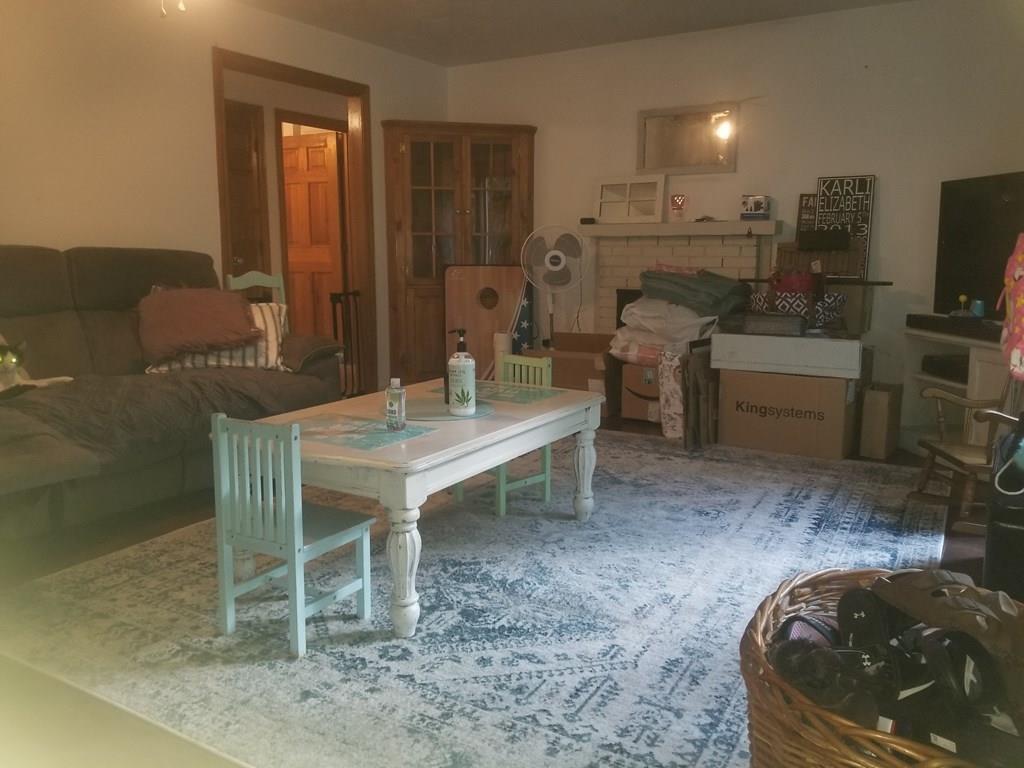 42 Bushy Lane Rutland, MA 01543 - Photo 22 of 31 a view of a dining room with furniture