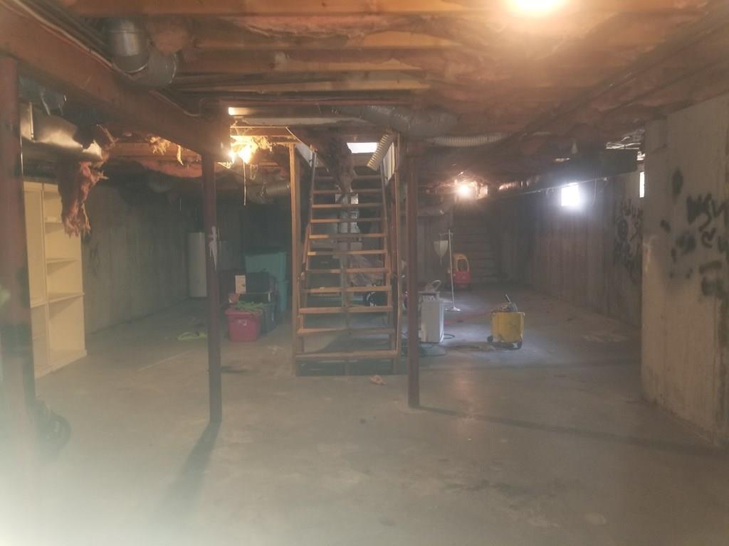 42 Bushy Lane Rutland, MA 01543 - Photo 31 of 31 a view of empty room