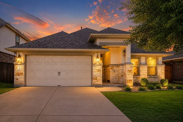 $450,000 | 2204 Bonavista Way, Leander, TX 78641